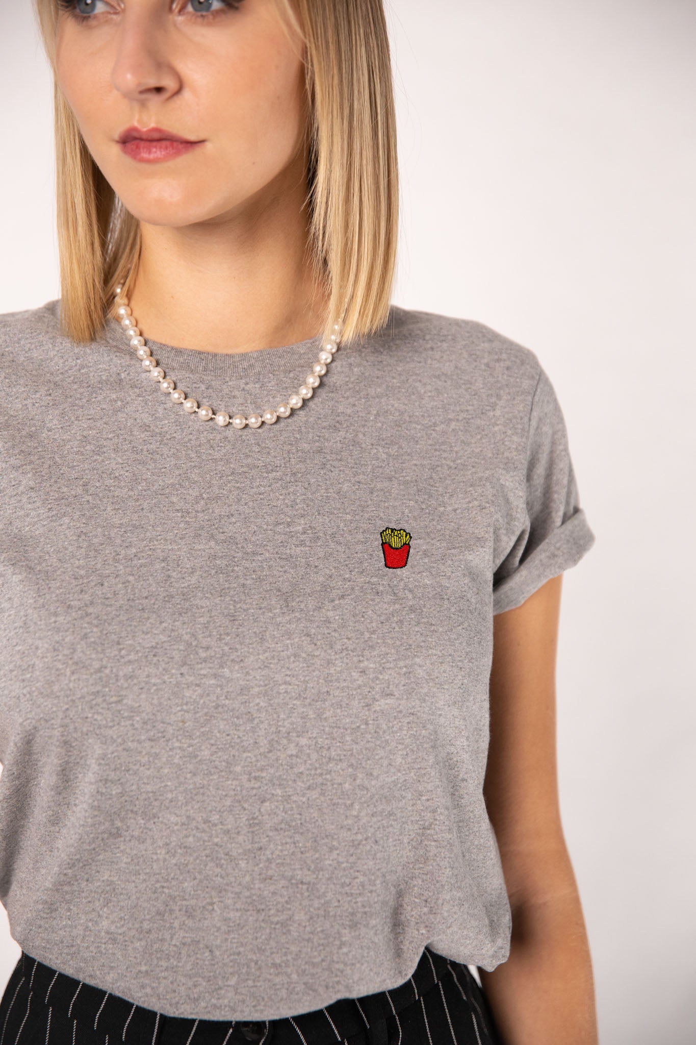 Pommes | Besticktes Frauen Bio Baumwoll T-Shirt