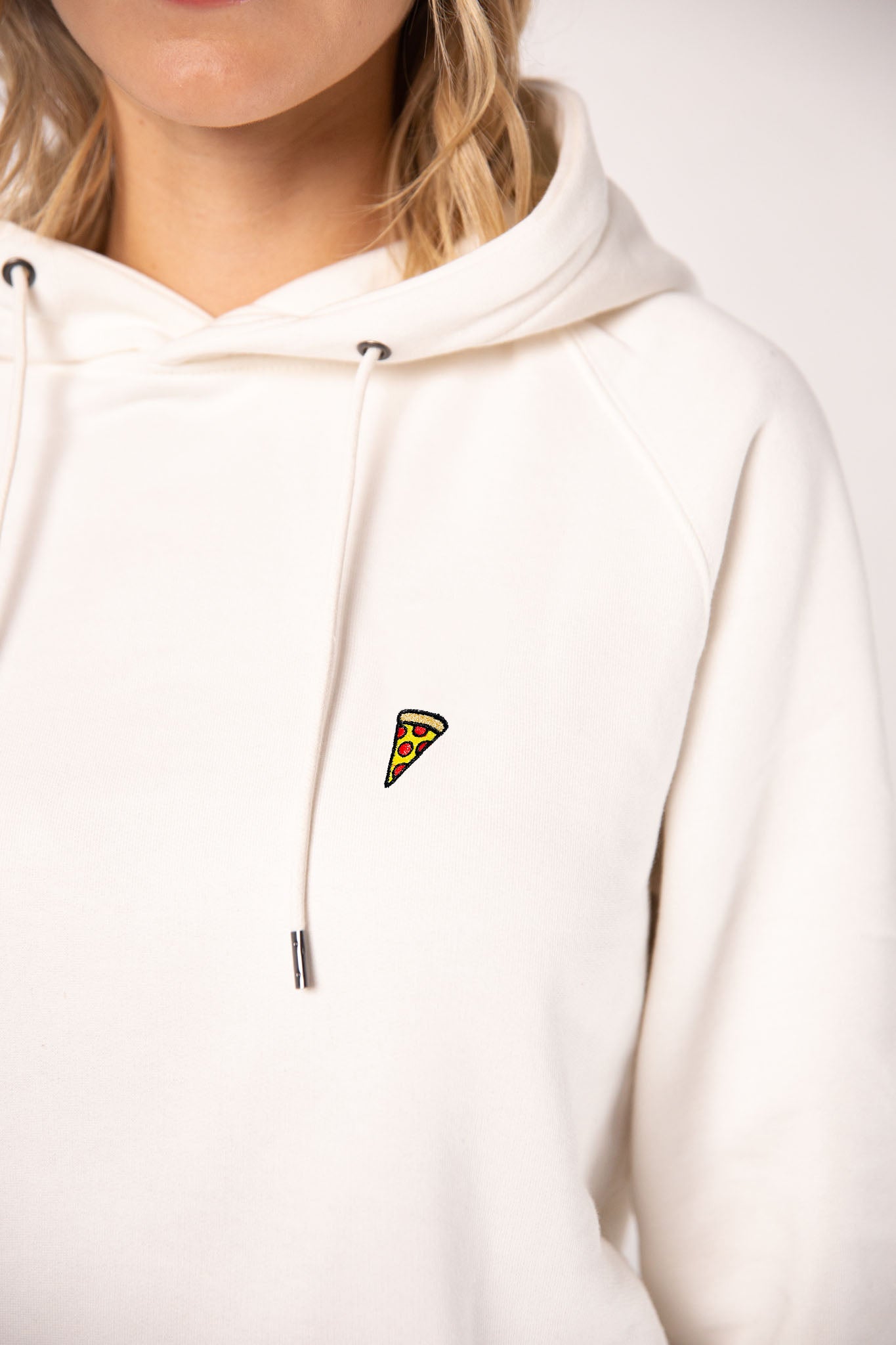 Pizza | Bestickter Bio-Baumwoll Frauen Hoodie