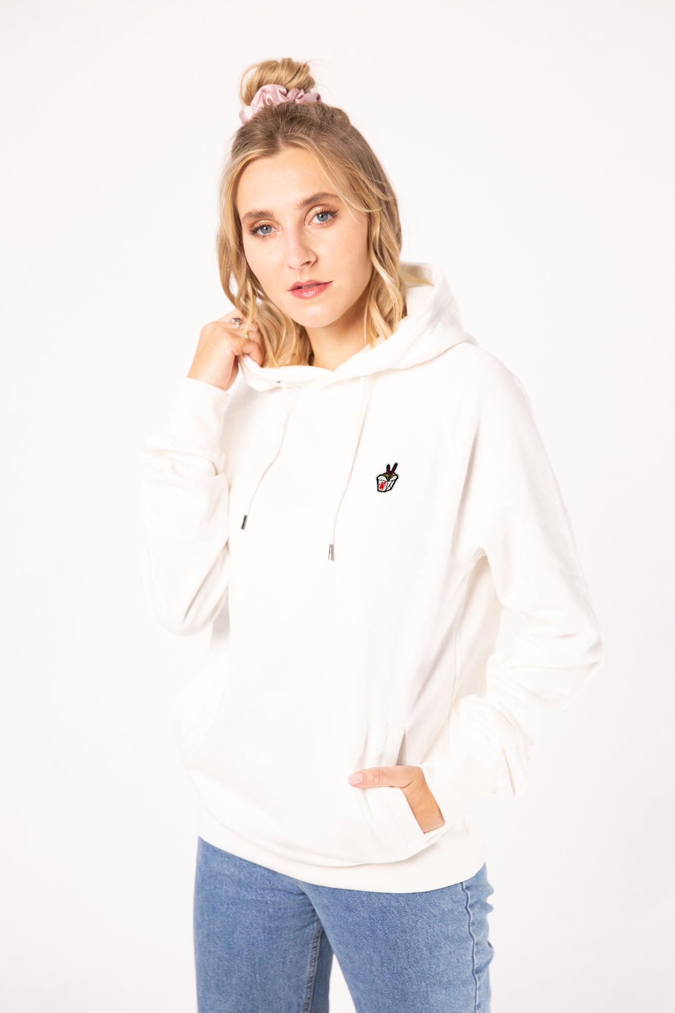 Noodlebox | Bestickter Bio-Baumwoll Frauen Hoodie