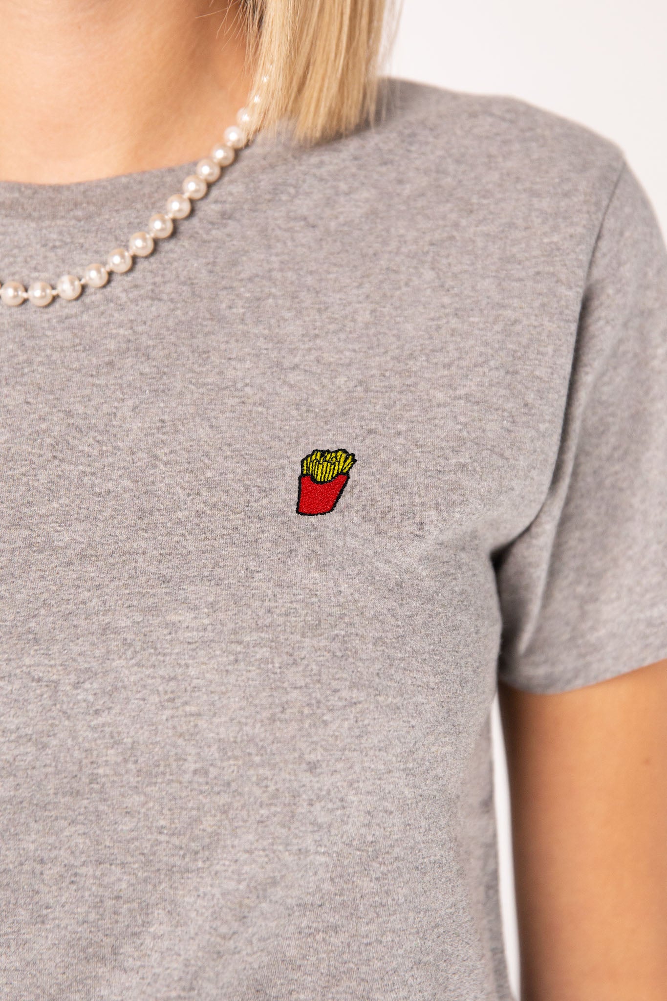 Pommes | Besticktes Frauen Bio Baumwoll T-Shirt