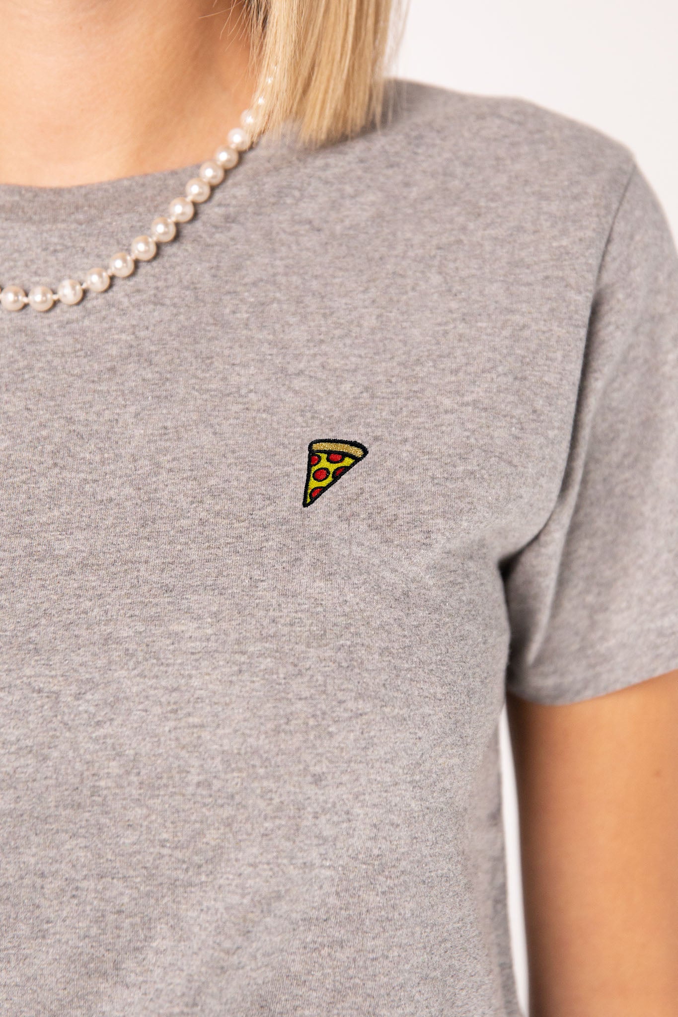 Pizza | Besticktes Frauen Bio Baumwoll T-Shirt